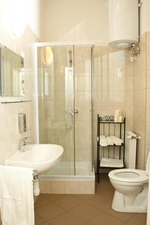 Promenade Panzio Bed & Breakfast Мисколк Стая снимка